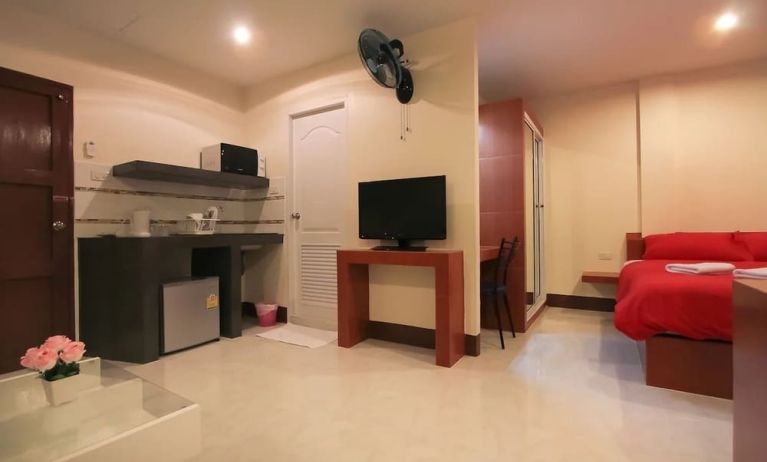 Day use room at Walking Street Guest House.