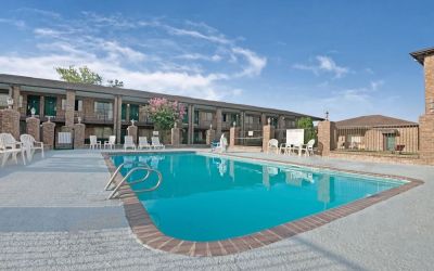 Outdoor pool at Super 8 By Wyndham Universal City.