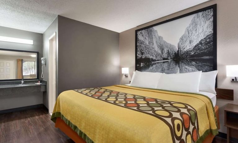 Day use room at Super 8 By Wyndham Universal City.