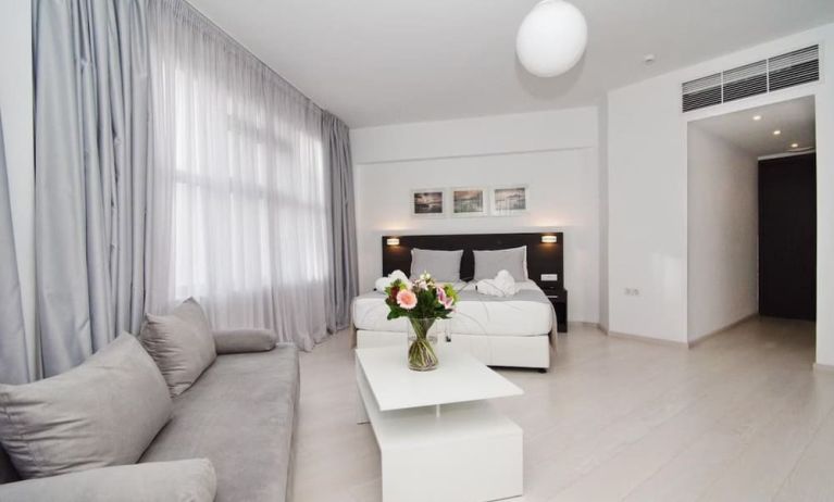 Day use room at Boss Boutique Athens.