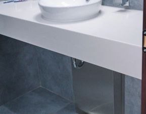 Guest bathroom at Breeze Boutique Athens.