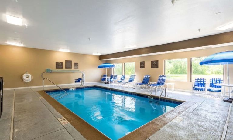 Indoor pool at Comfort Inn & Suites North Aurora - Naperville.