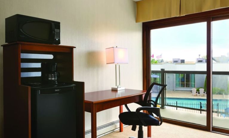 Work desk at Days Inn By Wyndham London.