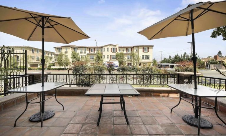 Outdoor terrace at Lemon Tree Hotel & Suites Anaheim.