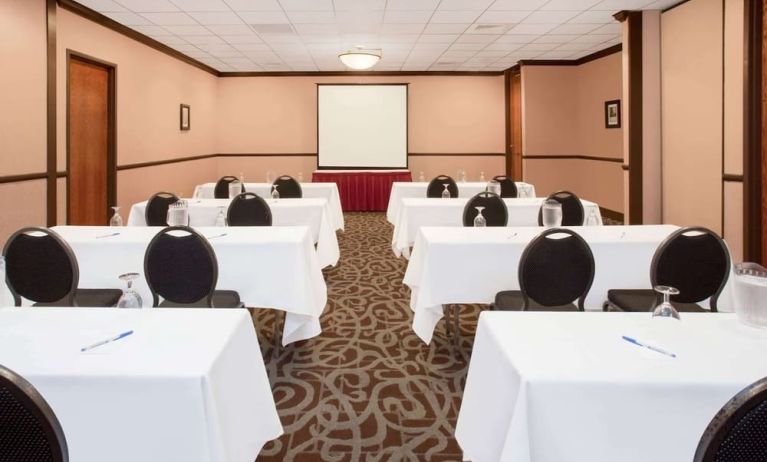 Meeting room at Wyndham Garden Schaumburg Chicago Northwest.