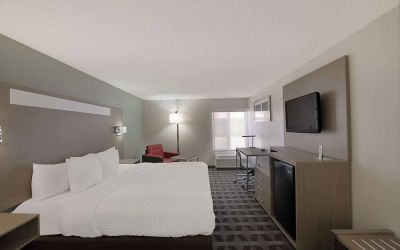 Quality Inn & Suites Irving DFW Airport South
