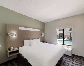 Quality Inn & Suites Irving DFW Airport South, Irving