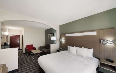 Quality Inn & Suites Irving DFW Airport South