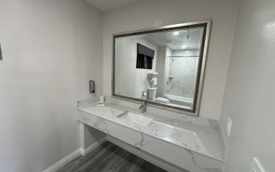 Guest bathroom at Five Star Inn West Covina.