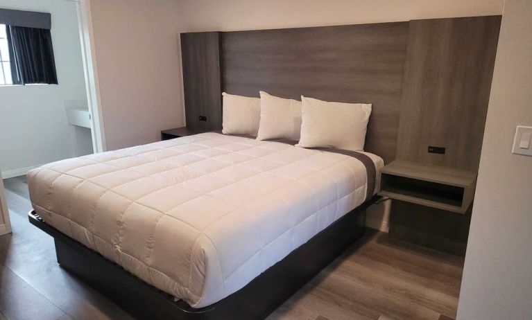 Day use room at Five Star Inn West Covina.