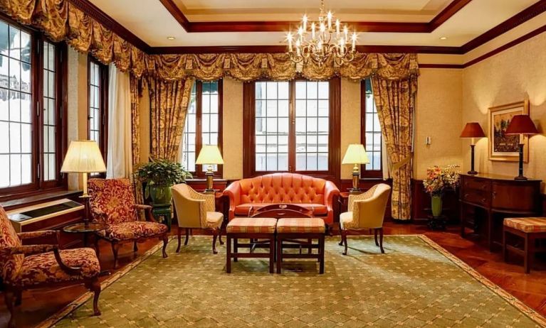 Lobby seating at The Wall Street Inn.