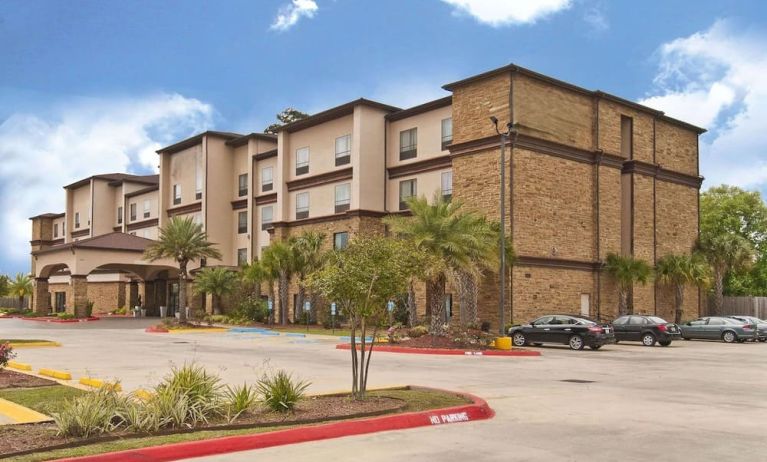 Parking available at Wyndham Lake Charles.