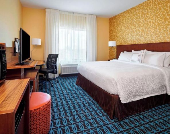 Day use room at Fairfield Inn & Suites By Marriott Alexandria.