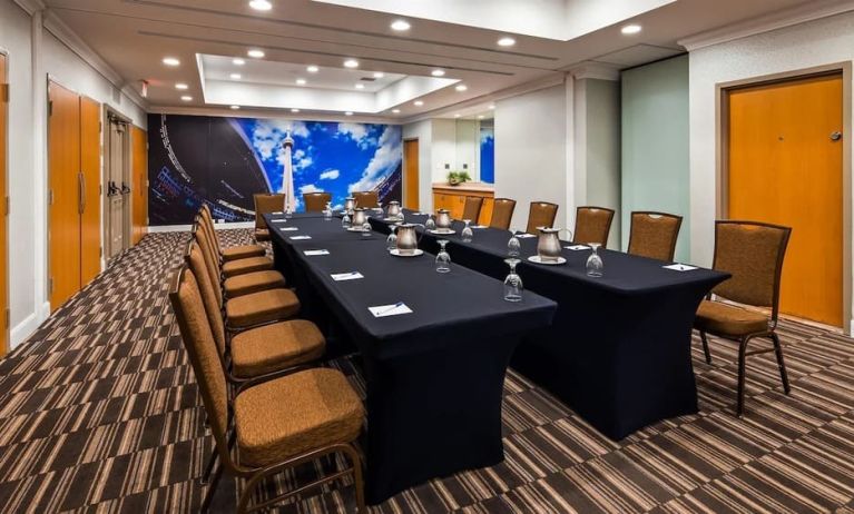 Meeting room at Best Western Premier Toronto Airport Carlingview.