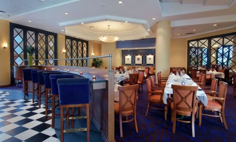 Dining room at Hilton Atlanta Airport.