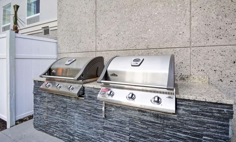 Barbeque grill at Homewood Suites By Hilton Orlando Theme Parks.
