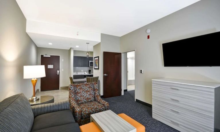 Lounge area at Homewood Suites By Hilton Orlando Theme Parks.