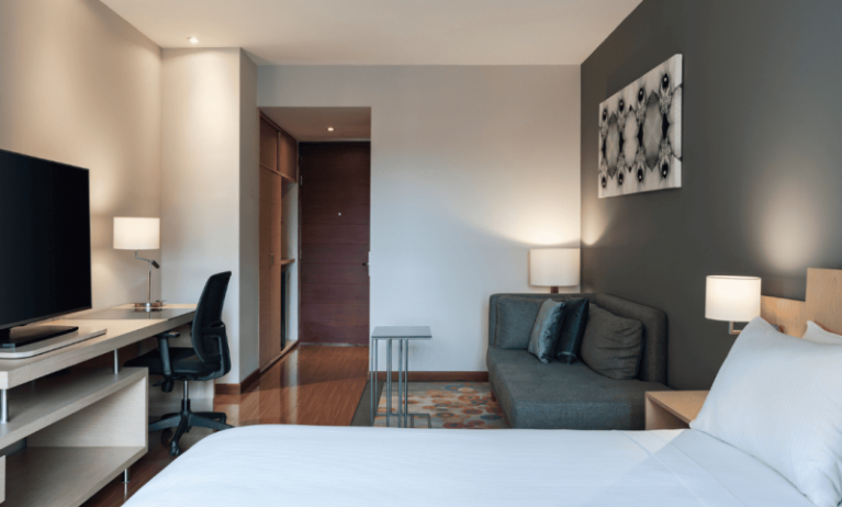 DoubleTree by Hilton Bogotá Calle 100, Bogota