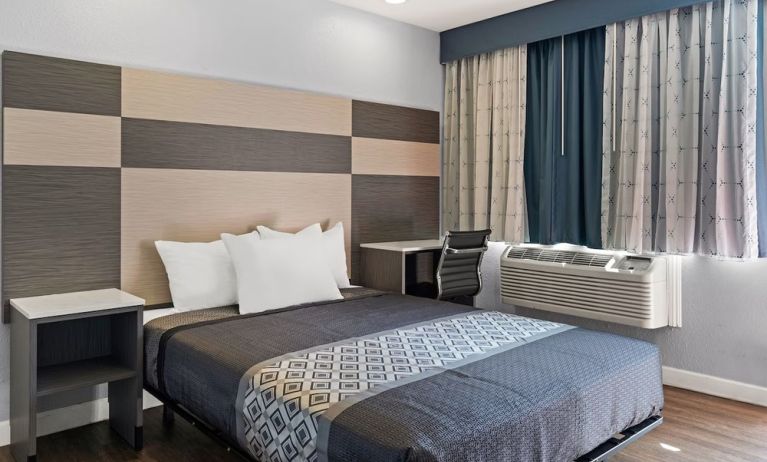 Day use room at Bay Breeze Inn.