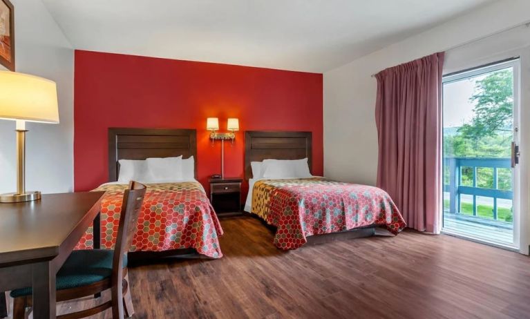 Day use room at Econo Lodge Lee - Great Barrington.