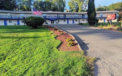 Property exterior at Econo Lodge Lee - Great Barrington.