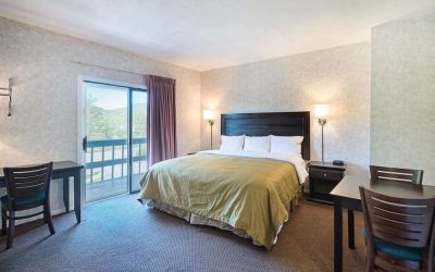 Day use room at Econo Lodge Lee - Great Barrington.