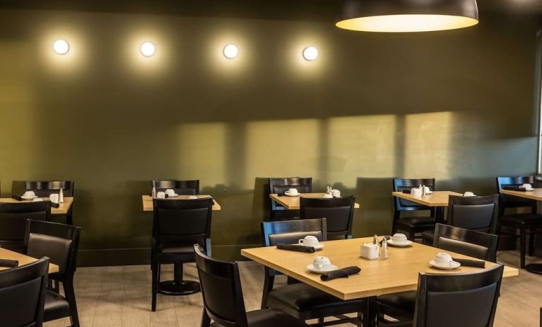 Dining room at DoubleTree By Hilton Calgary North.