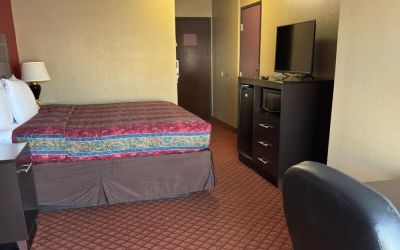 Day use room at Coratel Inn & Suites By Jasper Santa Fe OKC.