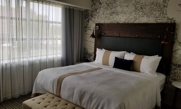 Day use room at Envision Hotel Boston-Everett.