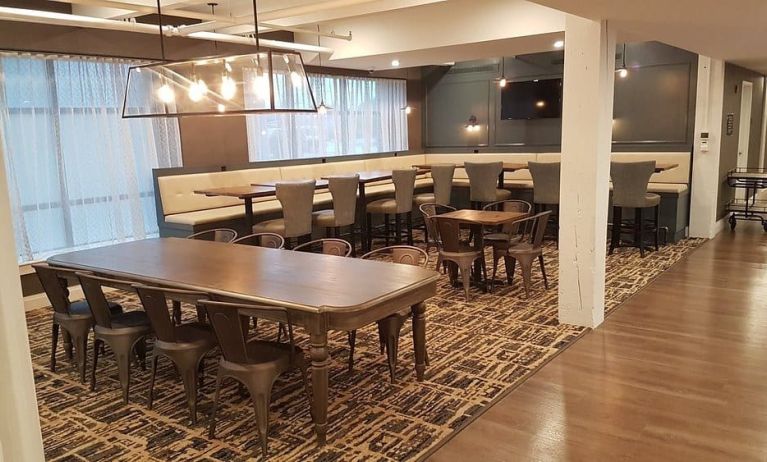 Meeting room at Envision Hotel Boston-Everett.