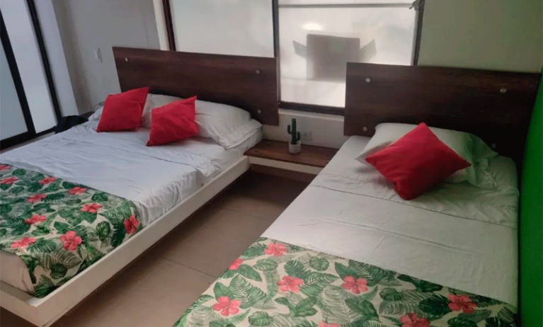 Arizona Ranch Hotel, Girardot