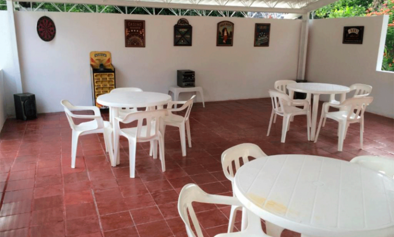 Arizona Ranch Hotel, Girardot
