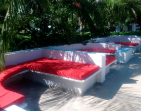 Arizona Ranch Hotel, Girardot