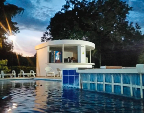 Arizona Ranch Hotel, Girardot
