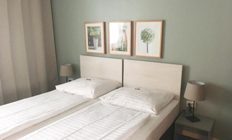 MAX Hotel Düsseldorf Self-Check-in, Dusseldorf