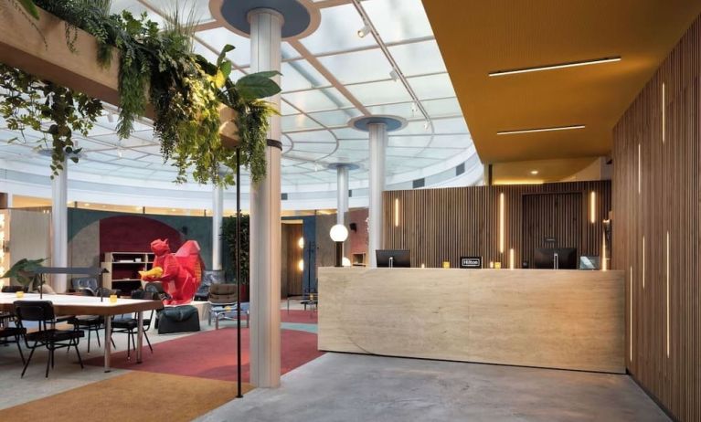 Reception hall at Motto By Hilton Rotterdam Blaak.