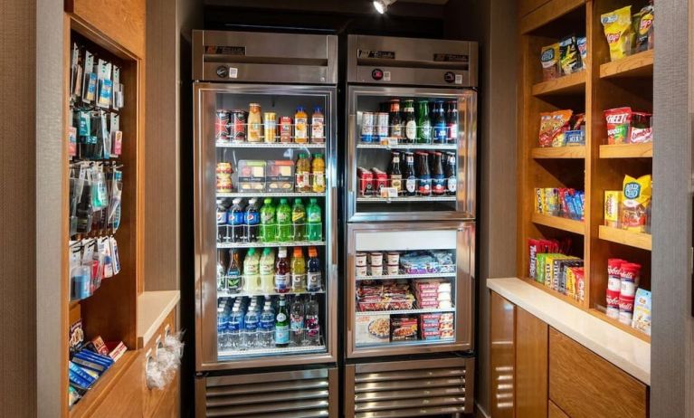 Snack bar at Sonesta Select Nashville Airport Suites.