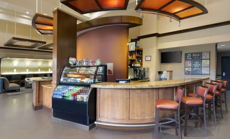 Hotel bar at Hyatt Place Fremont/Silicon Valley.