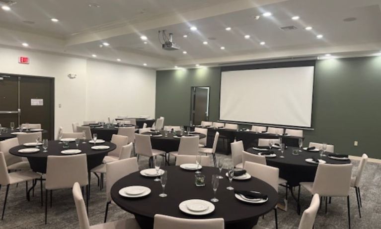 Meeting room at Wyndham Lake Charles.