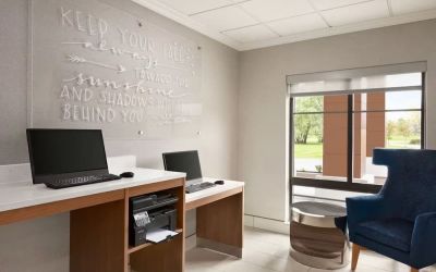 Business center at La Quinta Inn & Suites By Wyndham Lackawanna.