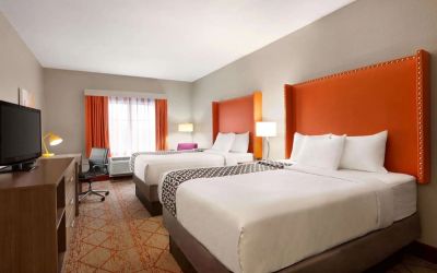 Day use room at La Quinta Inn & Suites By Wyndham Lackawanna.