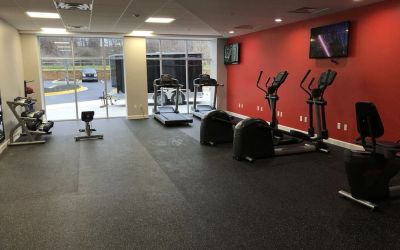 Gym at Radisson Hotel Atlanta Airport.