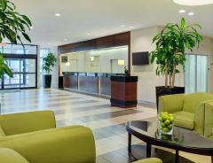 Hotel Holiday Inn Burlington Hotel And Conference Centre image