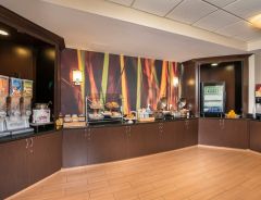 Hotel SpringHill Suites Raleigh-Durham Airport image