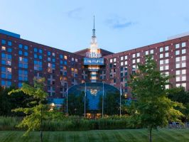 Hotel Hilton Boston Logan Airport image