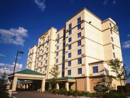 Hotel Courtyard By Marriott Toronto Airport image