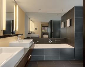 Four Points By Sheraton Sihlcity Zurich, Zurich