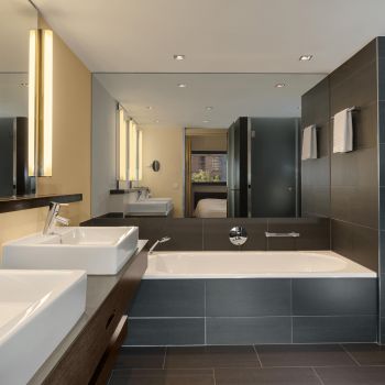 Hotel Four Points By Sheraton Sihlcity Zurich image
