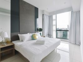 Hotel Robertson Premier Suites By Subhome image