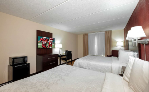 Hotel Red Roof PLUS+ & Suites Atlanta-Cumberland/Vinings image